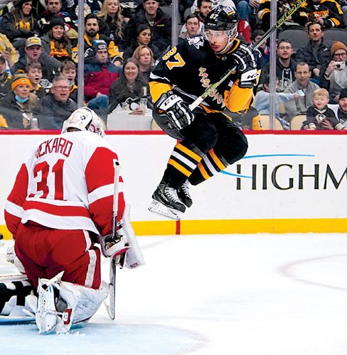 Pens fall in shootout